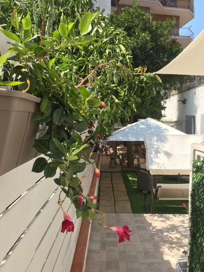 Virgilio'S Garden Bed & Breakfast Castellammare di Stabia Luaran gambar